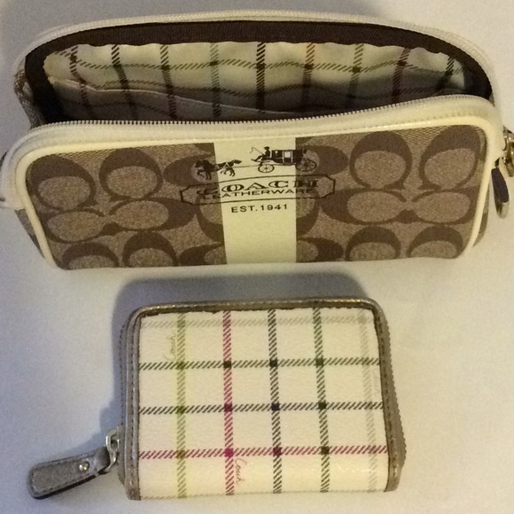 Coach Handbags - 👛Authentic coach wallet and case
